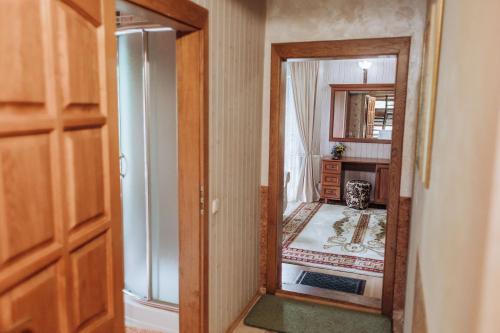 Double Room with Balcony image 3