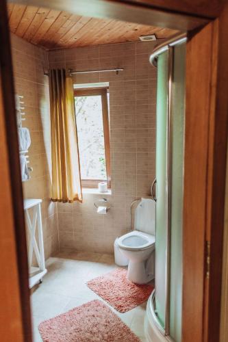 Double Room with Balcony image 5