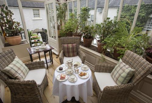 Raheen House Hotel - main image