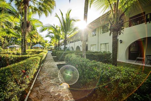 View, Lovely Condo near monkey habitat and beach in Damas