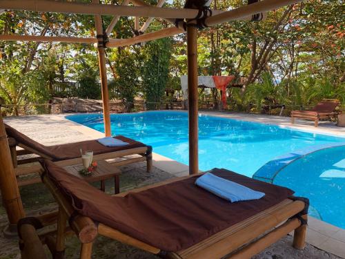 Skats, Budi Sun Resort in Waigete