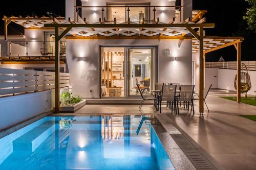 AGNONTAS LUXURY VILLAS