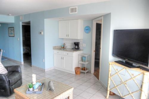 Sands Beach Club 916 - image 10