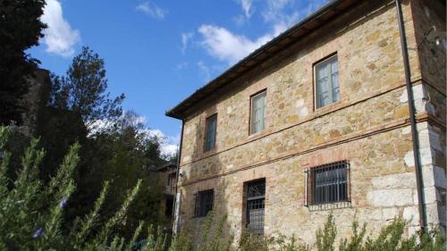 Casa frontoni in San Quirico dʼOrcia