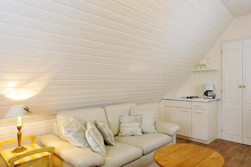 One-Bedroom Apartment-Waterkant image 7