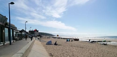 Appartement 2 pièces entièrement rénové Appartement 2 pièces entièrement rénové