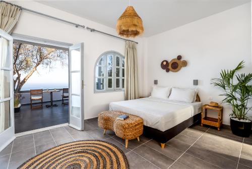 Divino Suites - Tap to explore photos