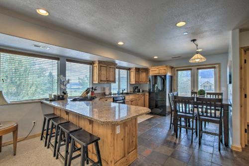 Eden Condo Less Than 5 Mi to Nordic Valley Ski Resort in Eden, USA