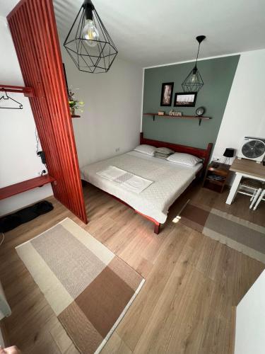 Guest House Time Out - image 13