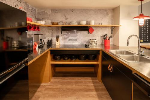 2 bedrooms, 4 beds