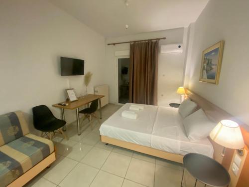 Le Chris Central Apartments 5