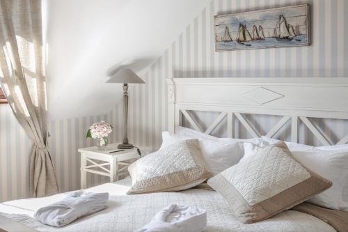 2 twin beds