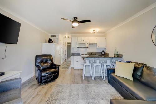 Sea Cabin 121-B in Isle of Palms, USA