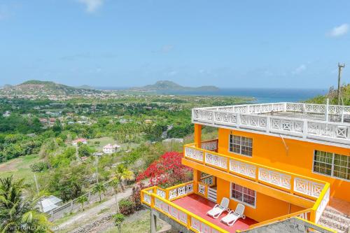 Vista exterior, Belle View Apartment Villas in Laborie