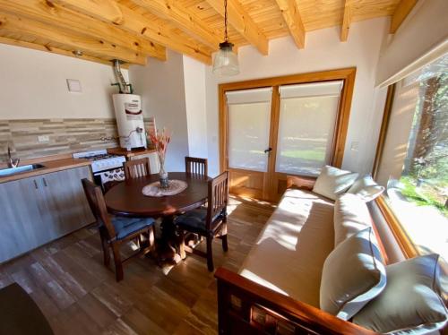 Kitchen, Cabanas El Montanes in Villa Lago Meliquina