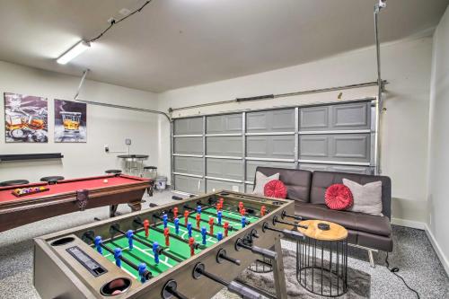 Golfers Paradise Less Than Half-Mile To Lake Conroe! - image 2