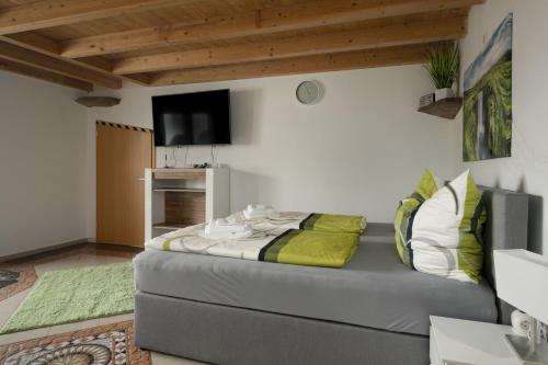 feworld living - near Salzburg city