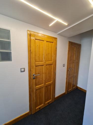Standard Studio image 5