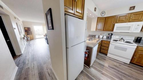 Unit 511 - West Sunset View Silver Unit - main image