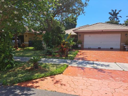 Baynefamilyflorida. in Fort Lauderdale, USA