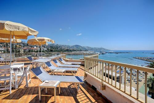 Residence Dei Due Porti - Accommodation - Sanremo