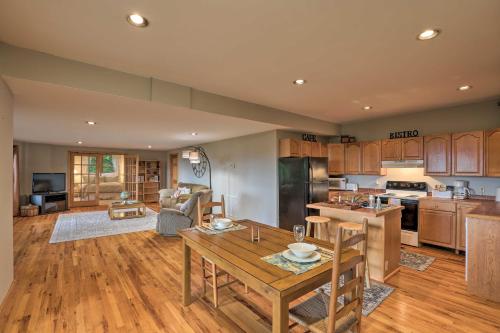 Black Mountain Gem with Inviting Deck and Scenic Views in Black Mountain, USA