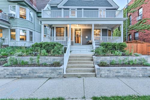 Milwaukee Home Less Than Half Mi to Lake Michigan! near พิพิธภัณฑ์ศิลปะการตกแต่ง วิลล่าเทอร์เรซ