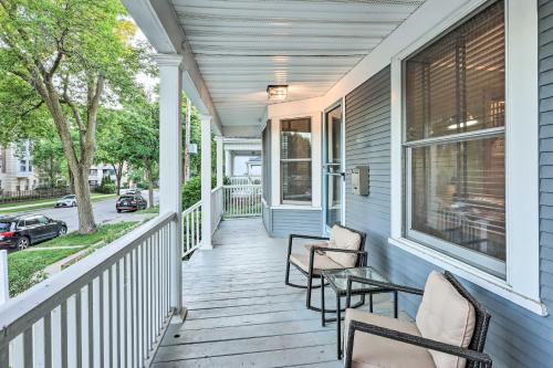 Milwaukee Home Less Than Half Mi to Lake Michigan! near พิพิธภัณฑ์ศิลปะการตกแต่ง วิลล่าเทอร์เรซ