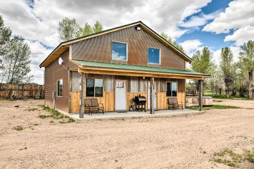 Cozy Lyman Townhome with Grill on Cattle Ranch!