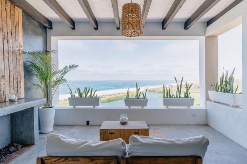 Villas La Mar - Adults 15 plus 4
