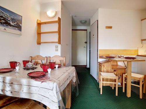 Appartement agreable · 4 pers · Proche pistes · Balcon · TV - FR-1-344-810 in Reberty