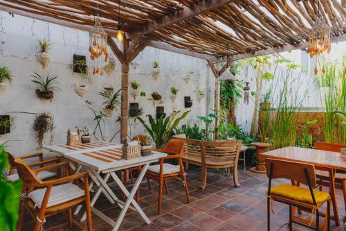 Restaurant, Isla Indah Retreat near Ceningan Cliffs