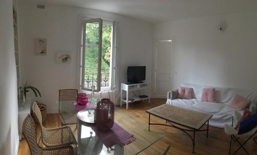 Alex Flats, Paris