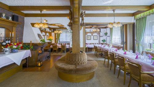 Banquet hall, Hotel Schloessmann Garni in Bad Konig