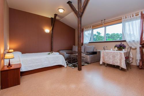 1 queen bed