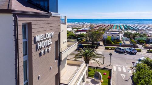 Melody Hotel - image 6