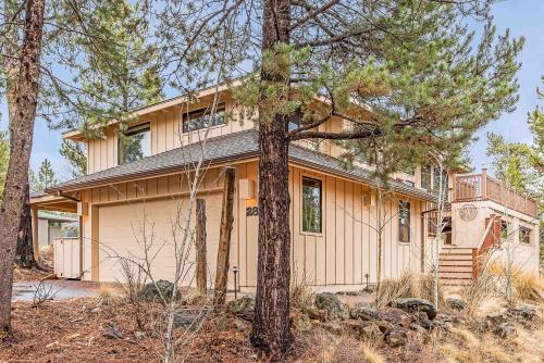 White Elm 28 - image 14