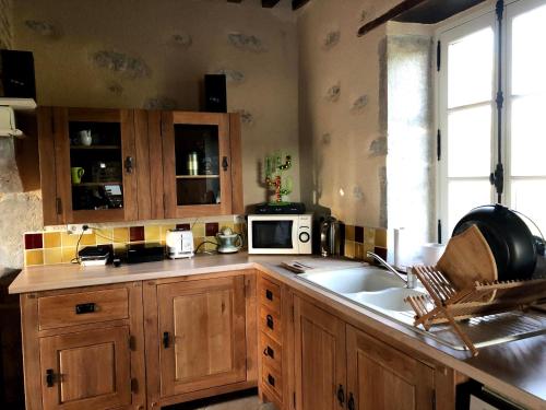 廚房, Mare aux nénuphars (Mare aux nenuphars) in 聖索爾格