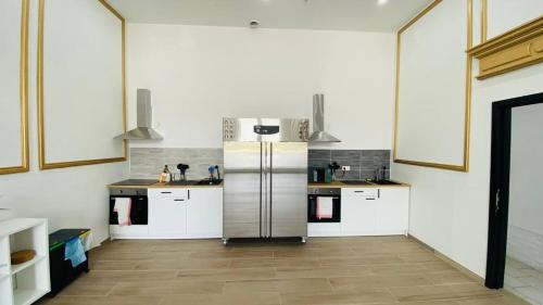 Dapur, BED Cauchy in Namur