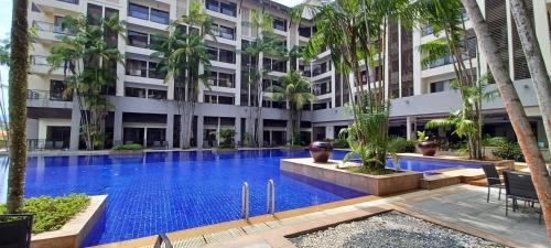 Swimming pool, Classical Romantic at Cinta Ayu 2-3pax near Paling Muo Cafe (Mee Bandung)