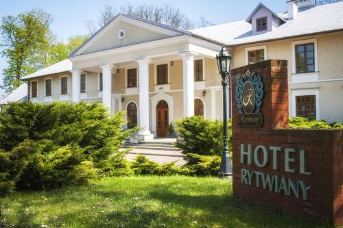 . Hotel Rytwiany Pałac