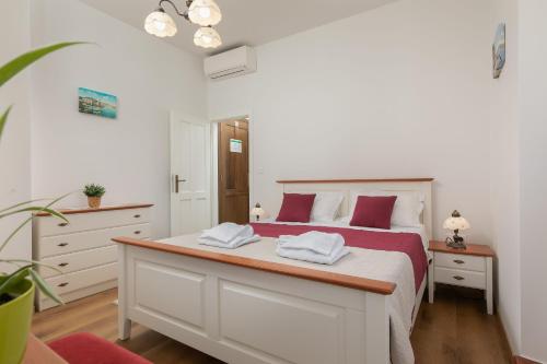 Ancora Faros in Stari Grad