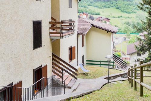 Viesnīcas āriene, Miri house palazzina bucaneve vicino alle piste Ponte di Legno in Temu