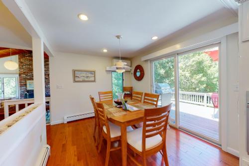 Mill View: La Maison de lArtiste in Falmouth, USA