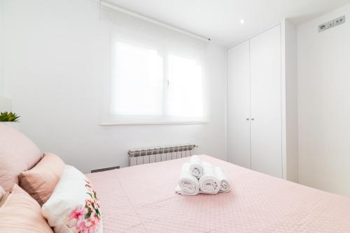 Trendy and Bright Apartment Trendy and Bright Apartment