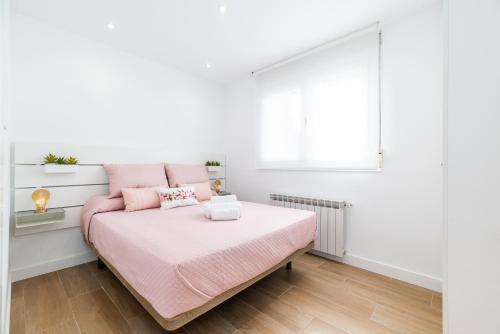 Trendy and Bright Apartment Trendy and Bright Apartment