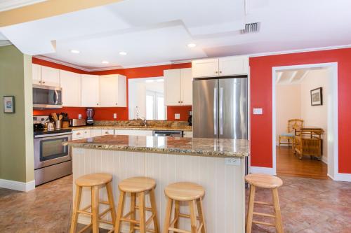 WINDWARD WAY - image 8
