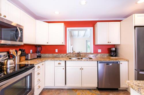 WINDWARD WAY - image 12