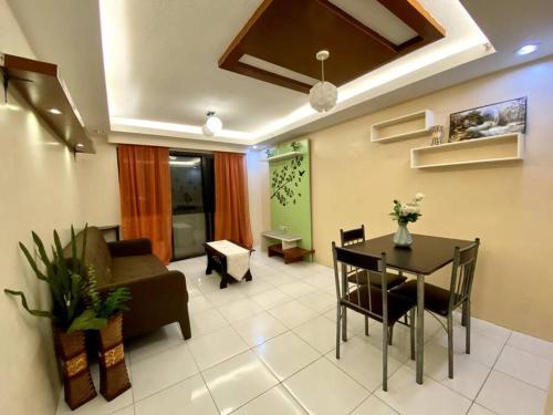 Balcony/terrace, One Oasis Condo 44sqm 1 Bedroom Beside SM Mall near SM City (Ecoland)
