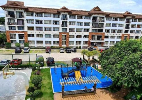 Playground, One Oasis Condo 44sqm 1 Bedroom Beside SM Mall near Davao Baywalk (Seawalk)